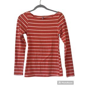 Heart Hips Womens long sleeve red/white striped blouse, size Medium